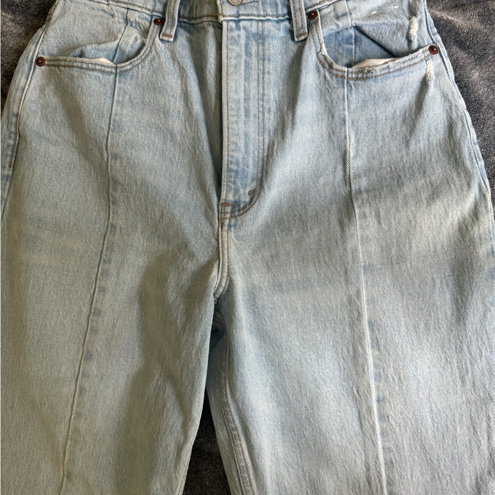Abercrombie & Fitch Women’s 90s Straight Curve Love NEW WITH TAG NEVER WORN